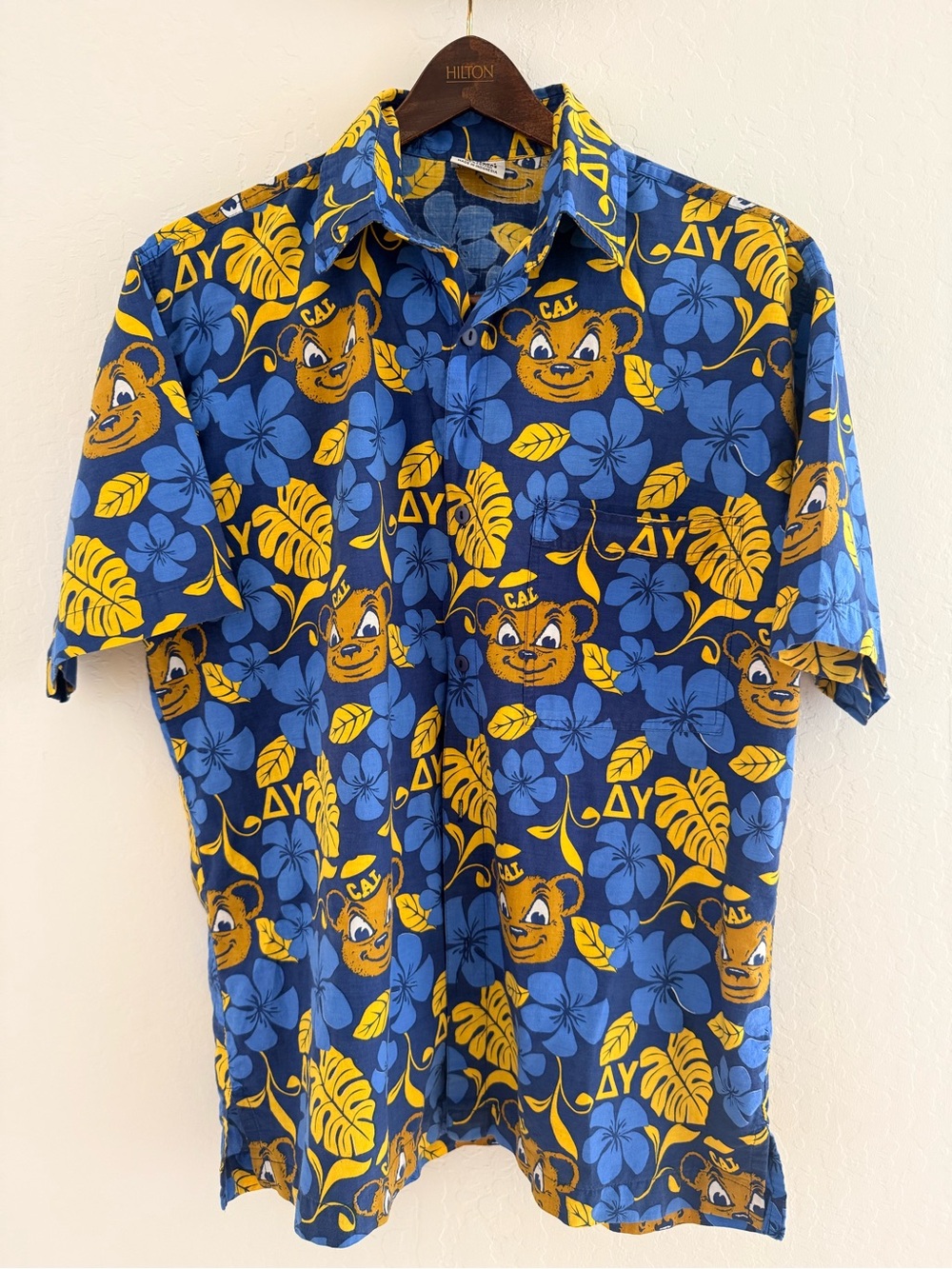 Cal Bears Alpha Upsilon tropical men's shirt
